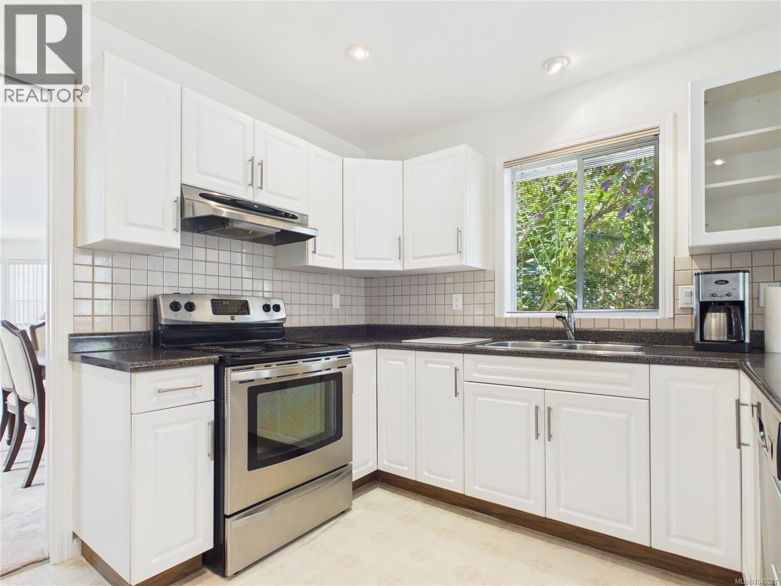 1650 Admiral Tryon Blvd - 34