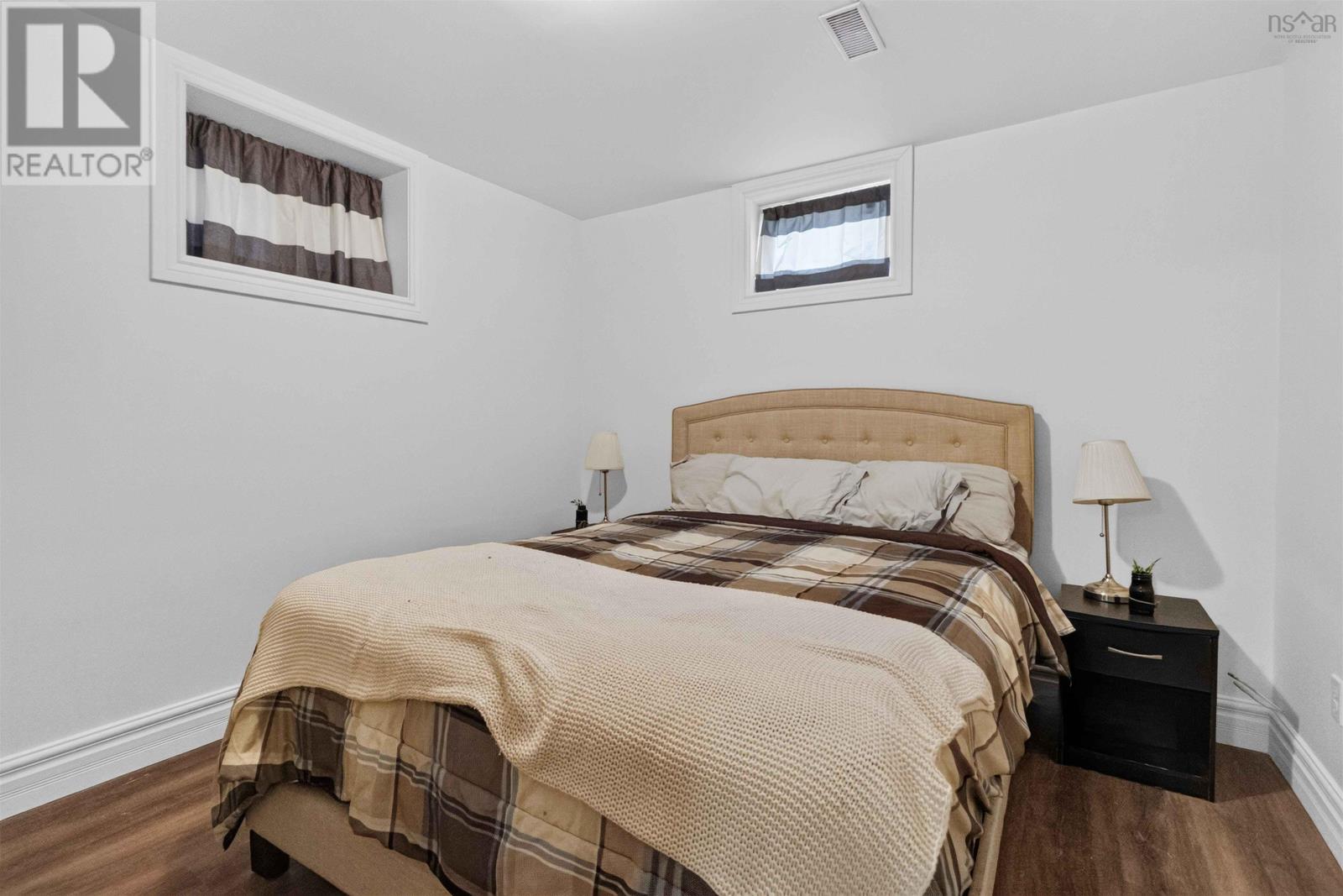 2325 Crowell Road - 16