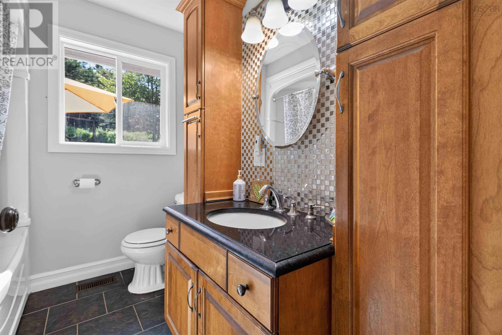 2325 Crowell Road - 11
