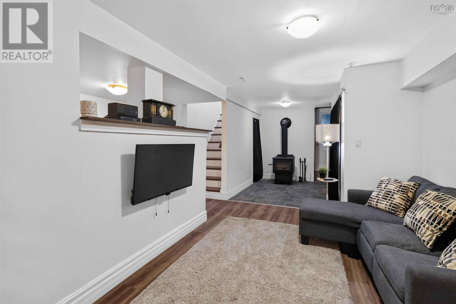2325 Crowell Road - 18
