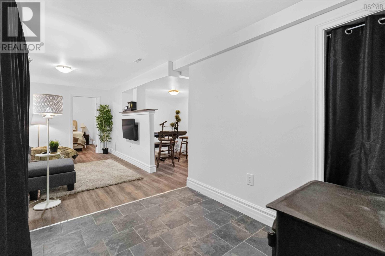 2325 Crowell Road - 12
