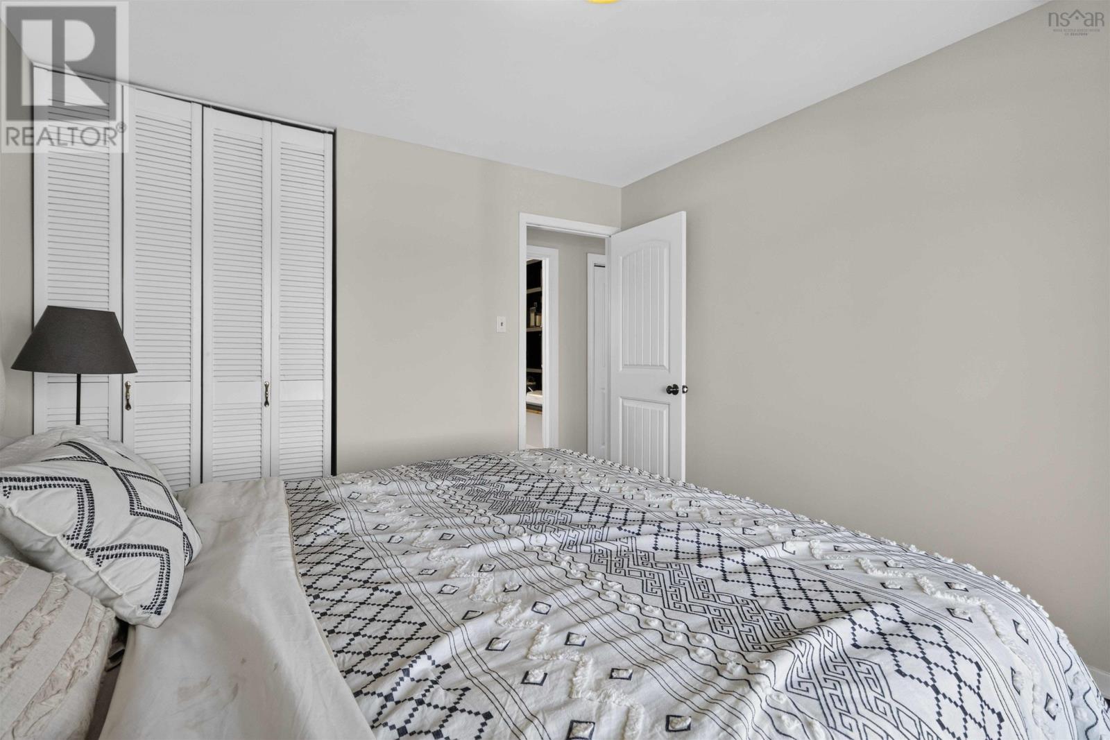 2325 Crowell Road - 23