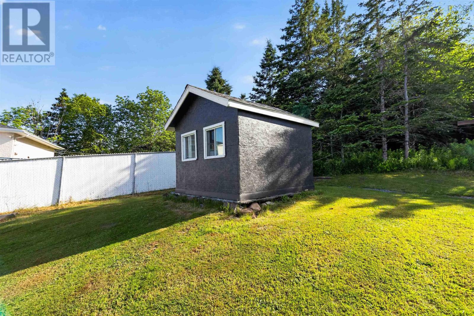 2325 Crowell Road - 27