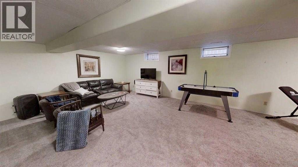 42 Ridgewood Boulevard W - 13