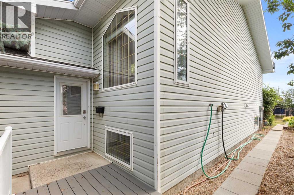 10 Main Street N - Image 35