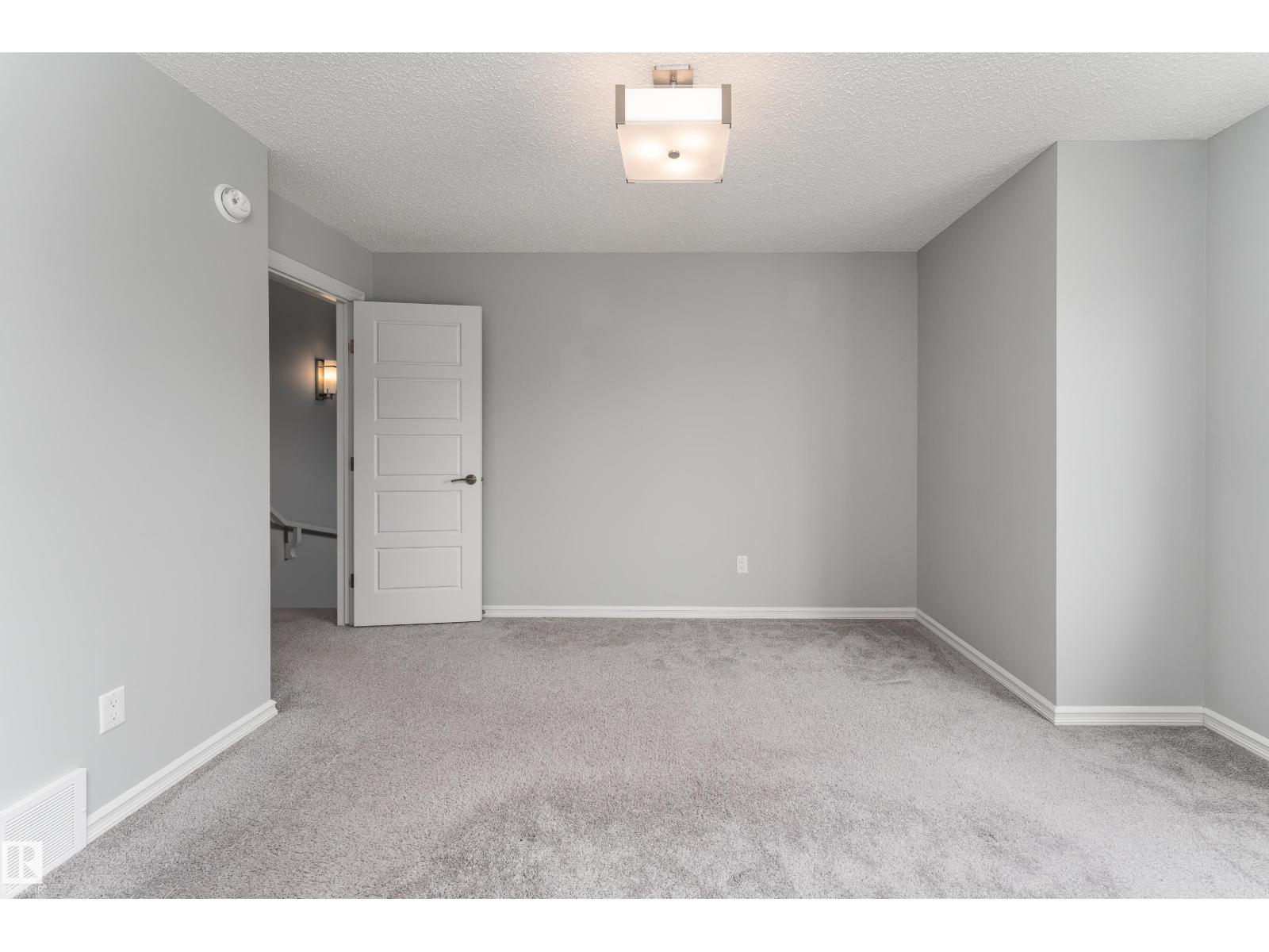 8811 223 ST NW - Image 35