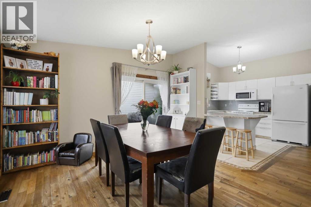 Listing photo – 5418 46 Street, Lacombe