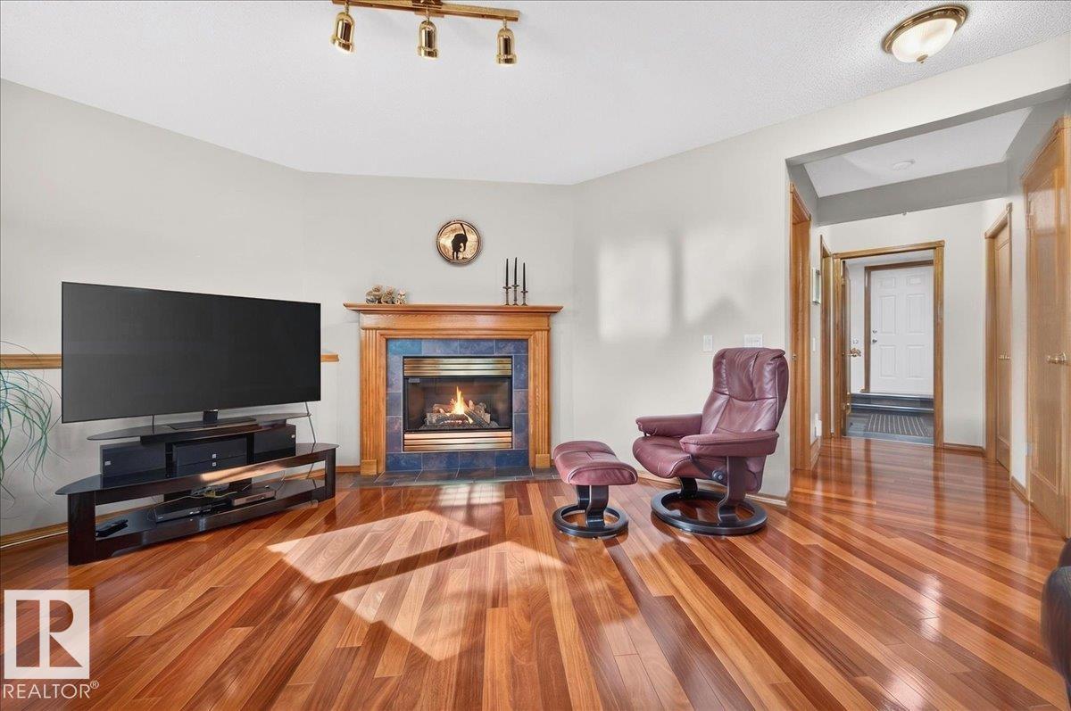 10 WESTMEWS - 31
