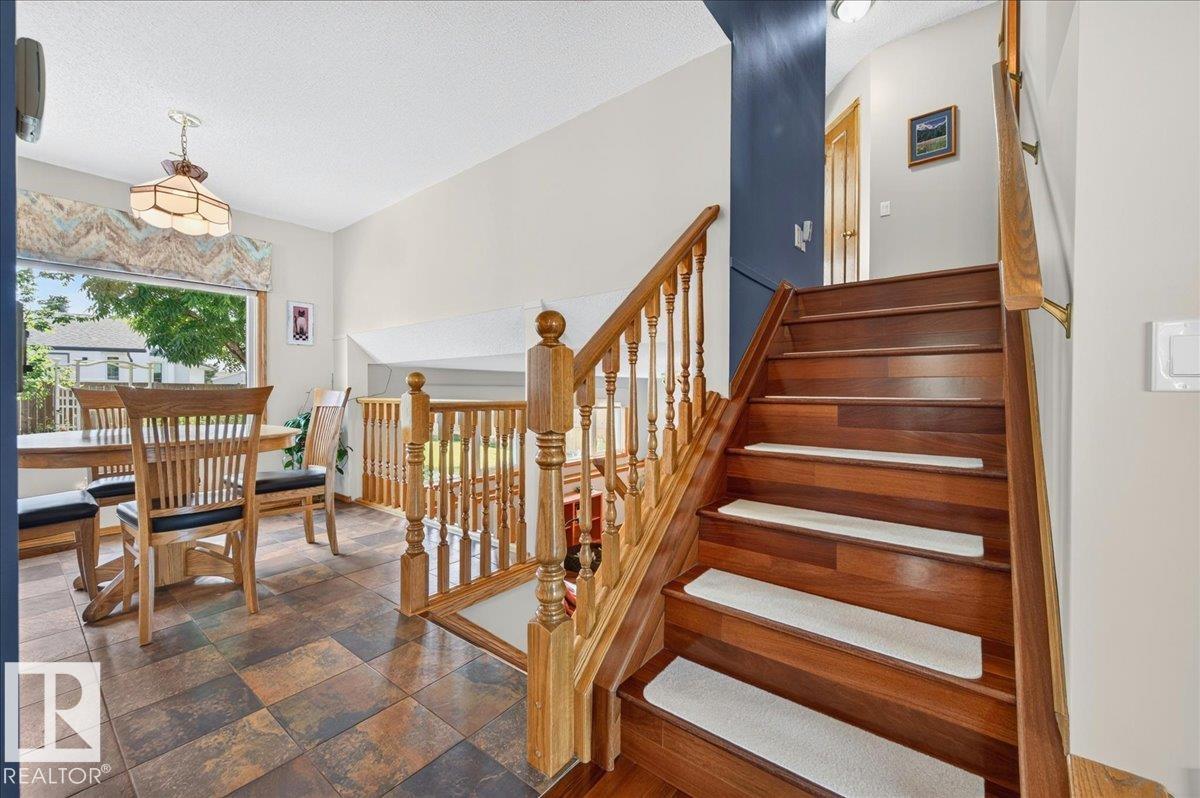 10 WESTMEWS - 16