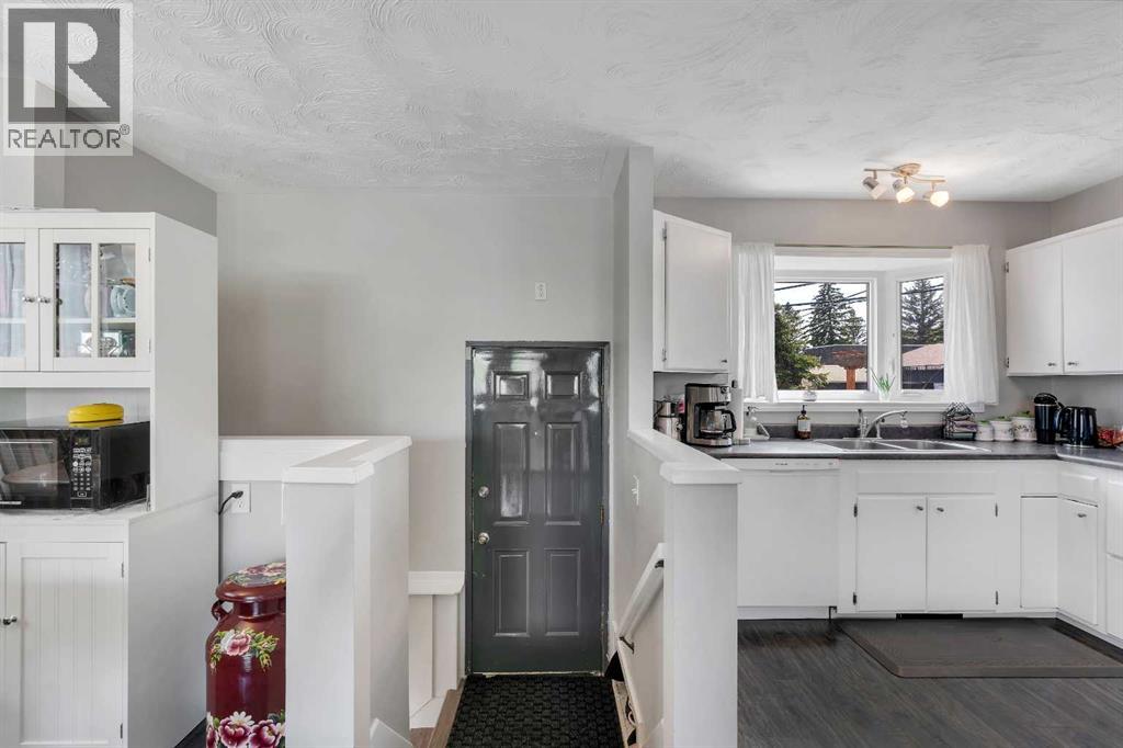 249 Acadia Drive SE - 12