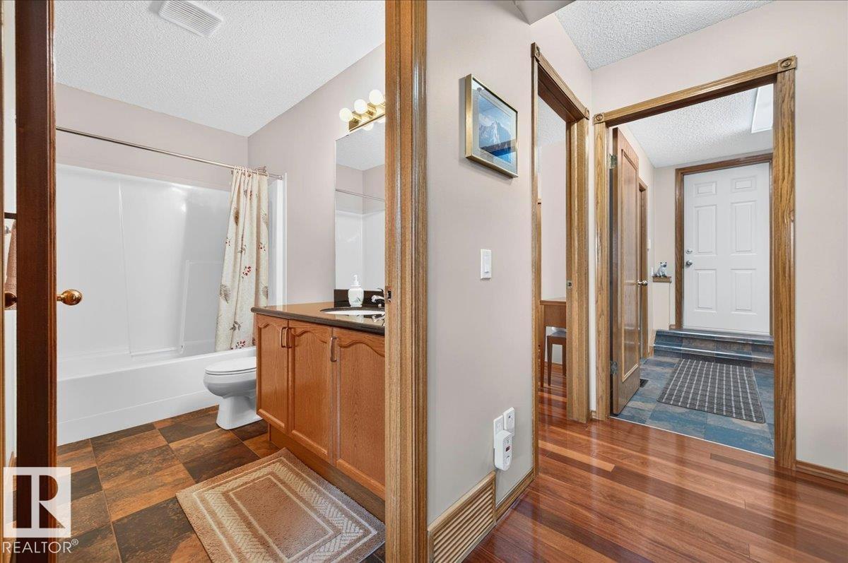 10 WESTMEWS - 32