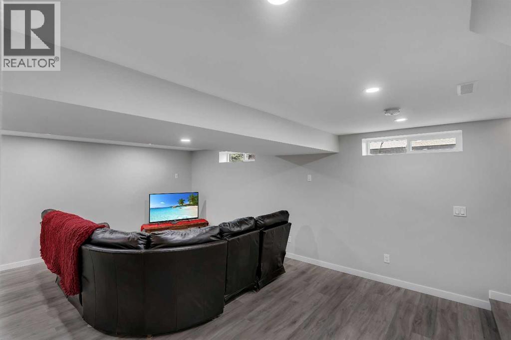 249 Acadia Drive SE - 21
