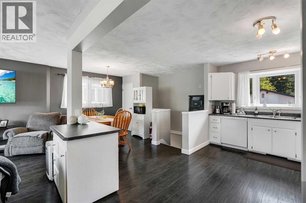249 Acadia Drive SE - 8
