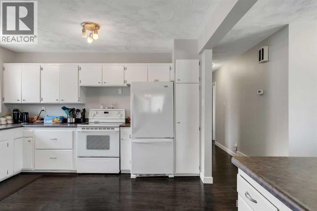249 Acadia Drive SE - 9