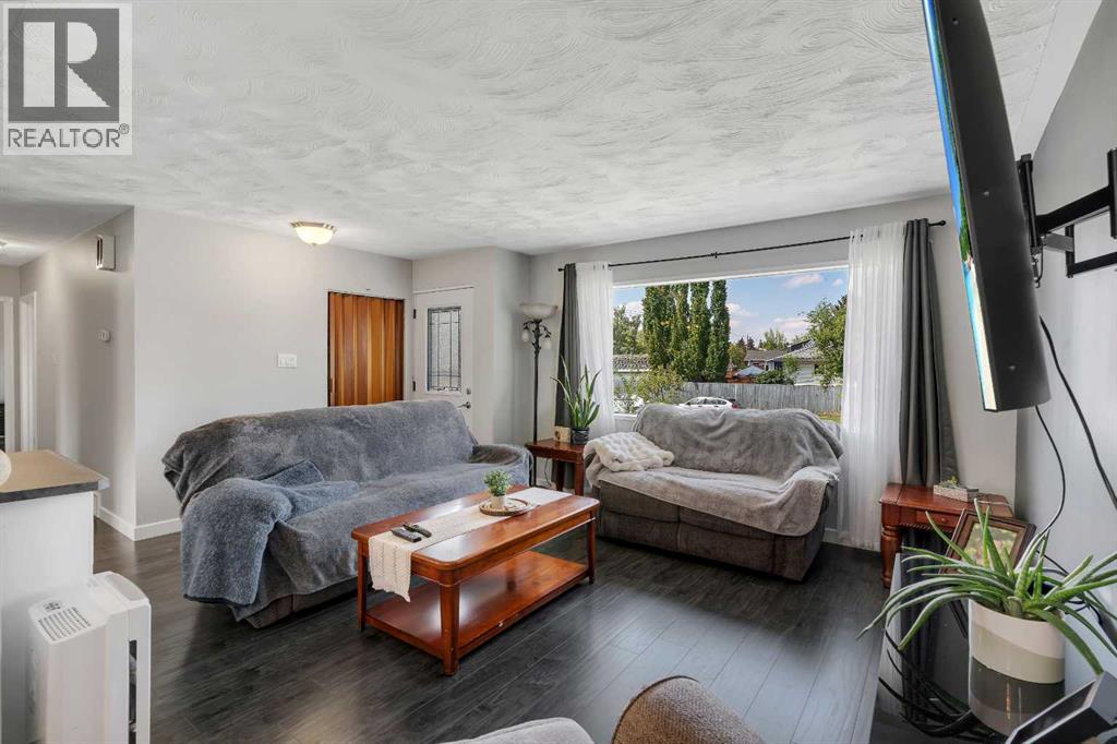 249 Acadia Drive SE - 5