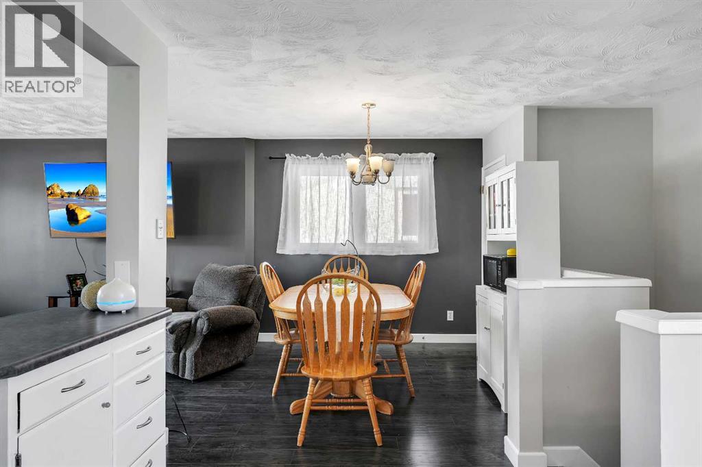 249 Acadia Drive SE - 11