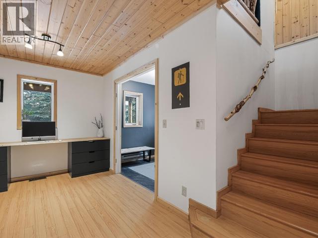 104 KENNEDY STREET - 19