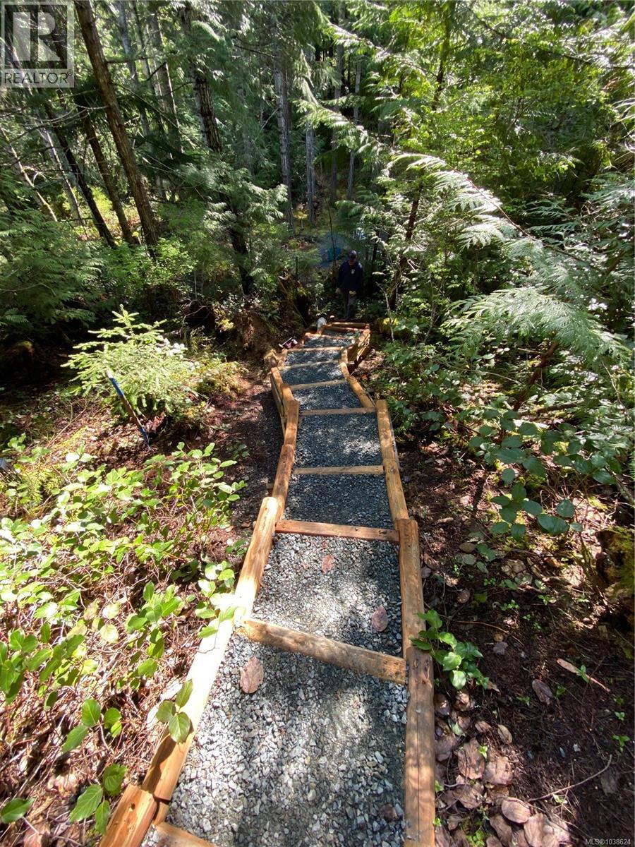 1571 Meadowood Way - 39