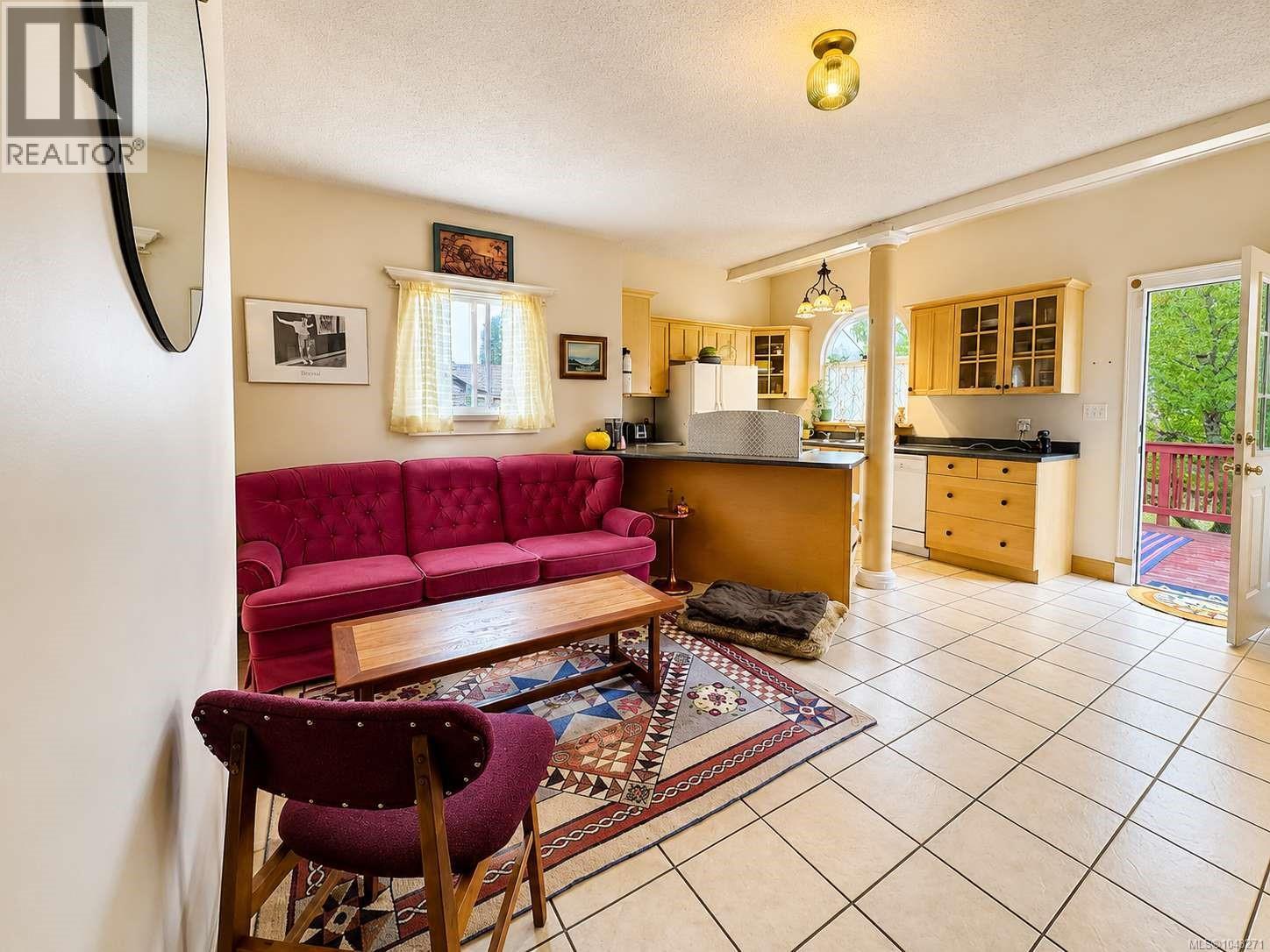 2738 12th Ave - 11