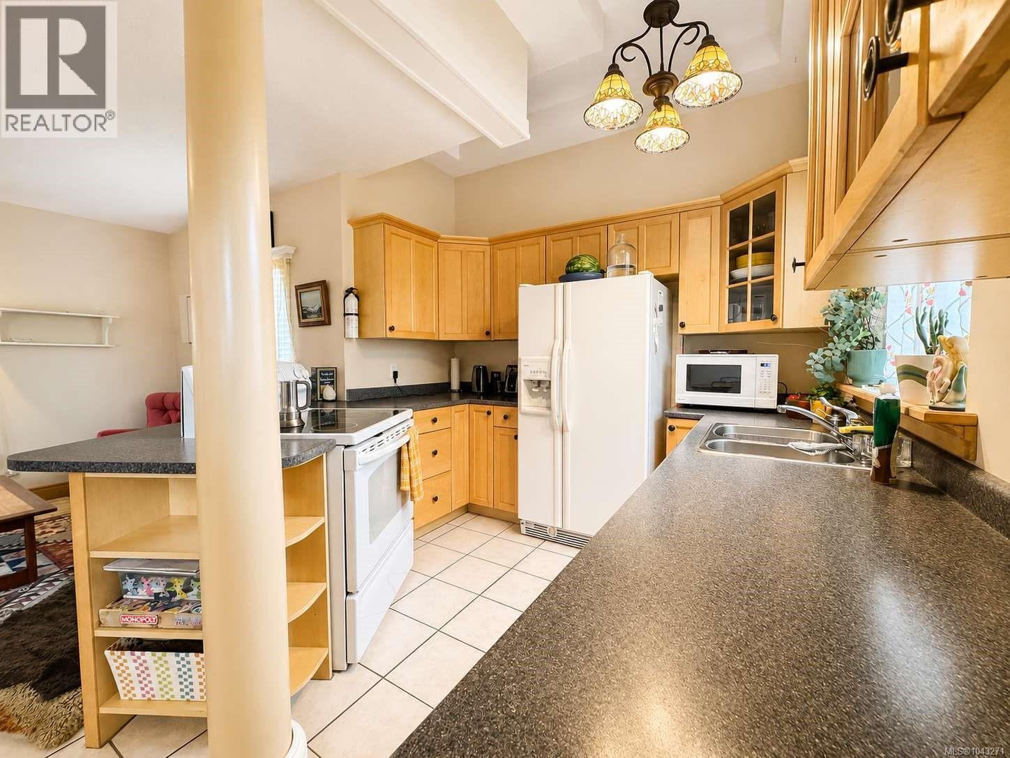 2738 12th Ave - 13