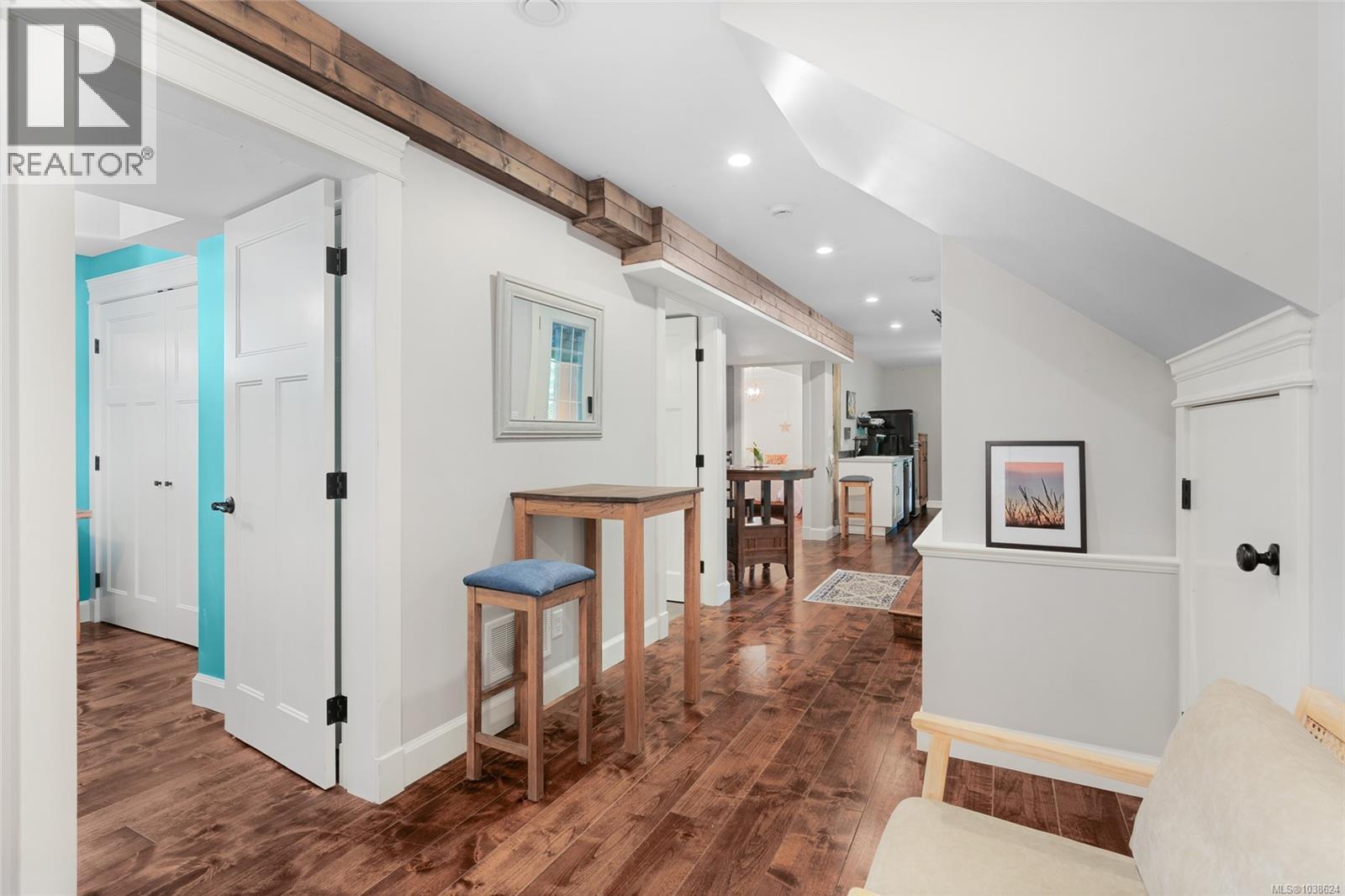 1571 Meadowood Way - 24