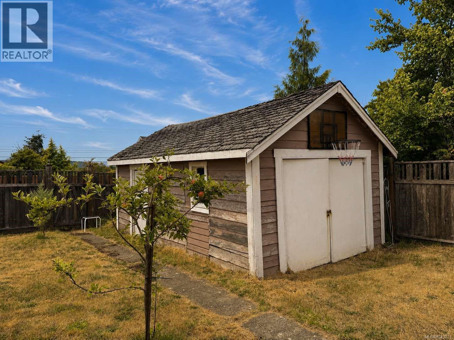 2738 12th Ave - 4