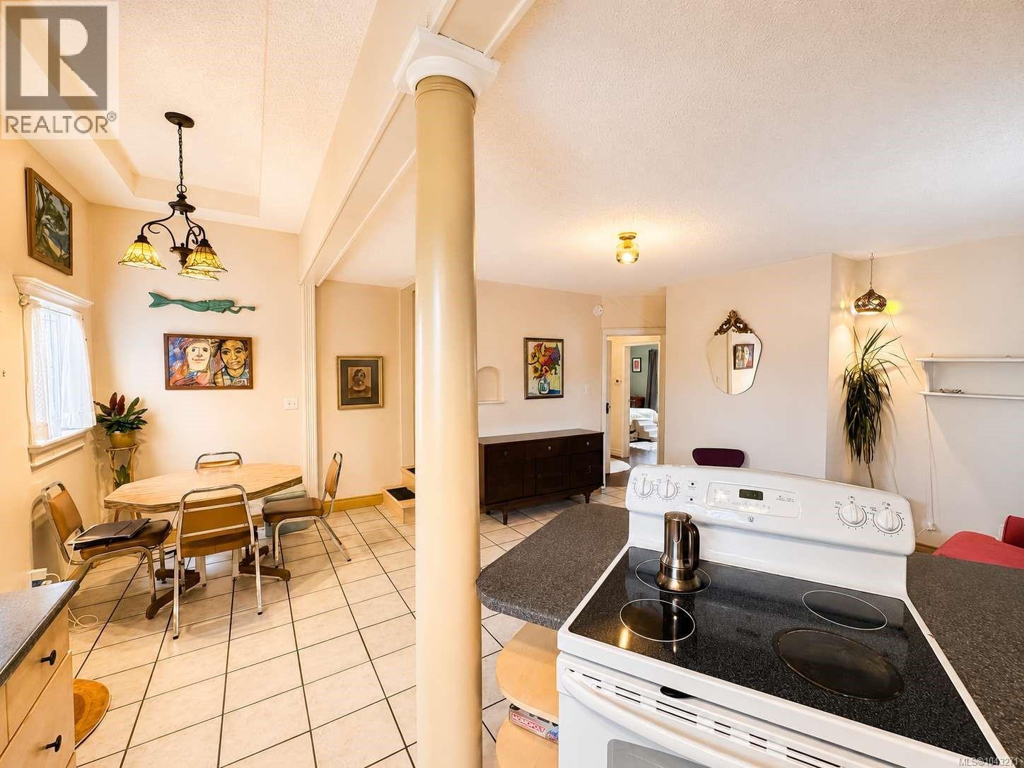 2738 12th Ave - 15