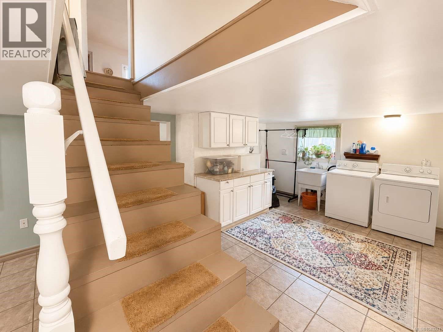2738 12th Ave - 30
