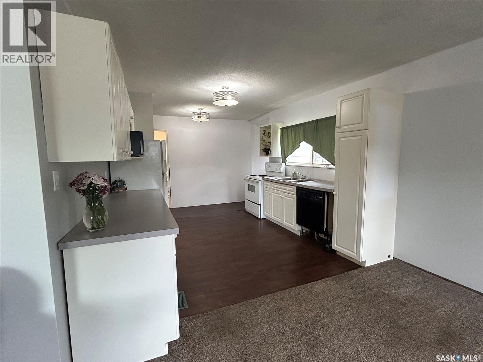 806 5th AVENUE SW - 8