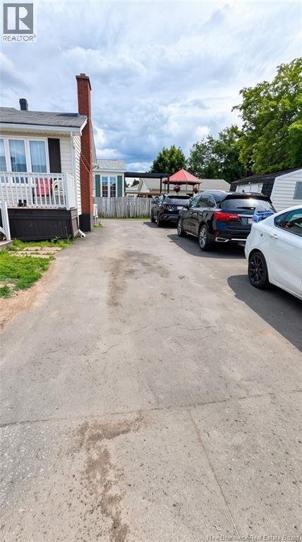 6 Magee Avenue - 3