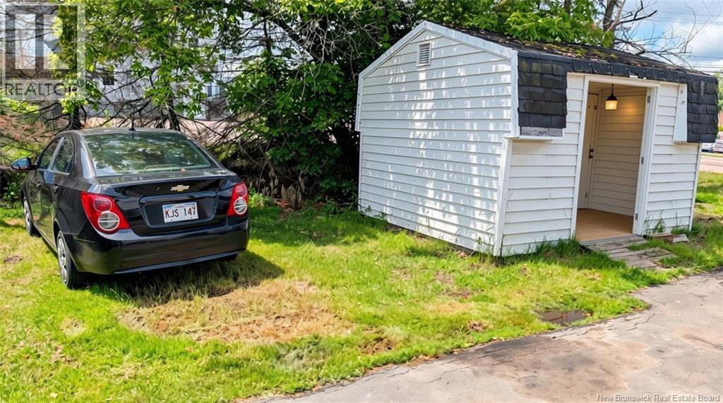 6 Magee Avenue - 7