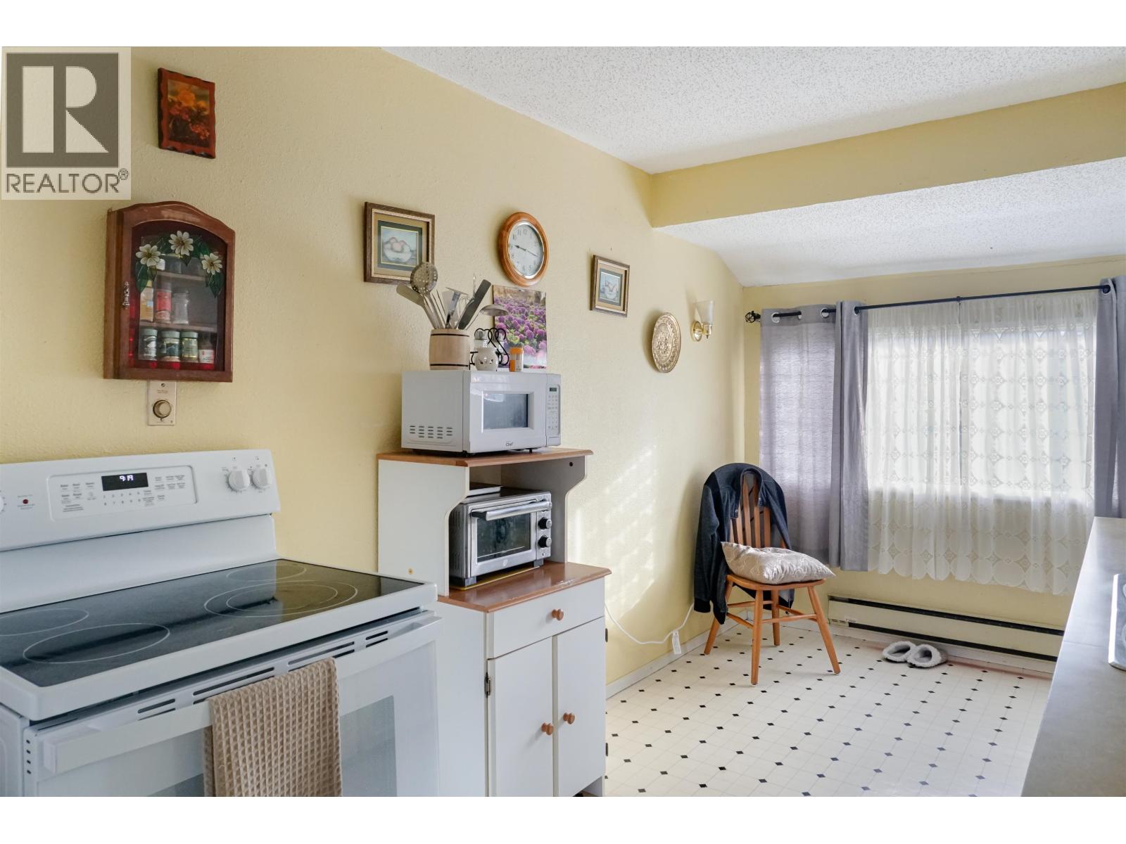 5 GREBE STREET - 6