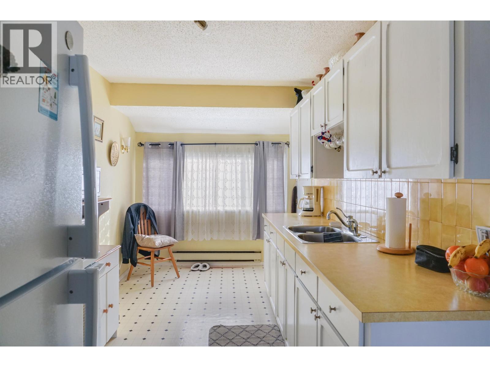 5 GREBE STREET - 5