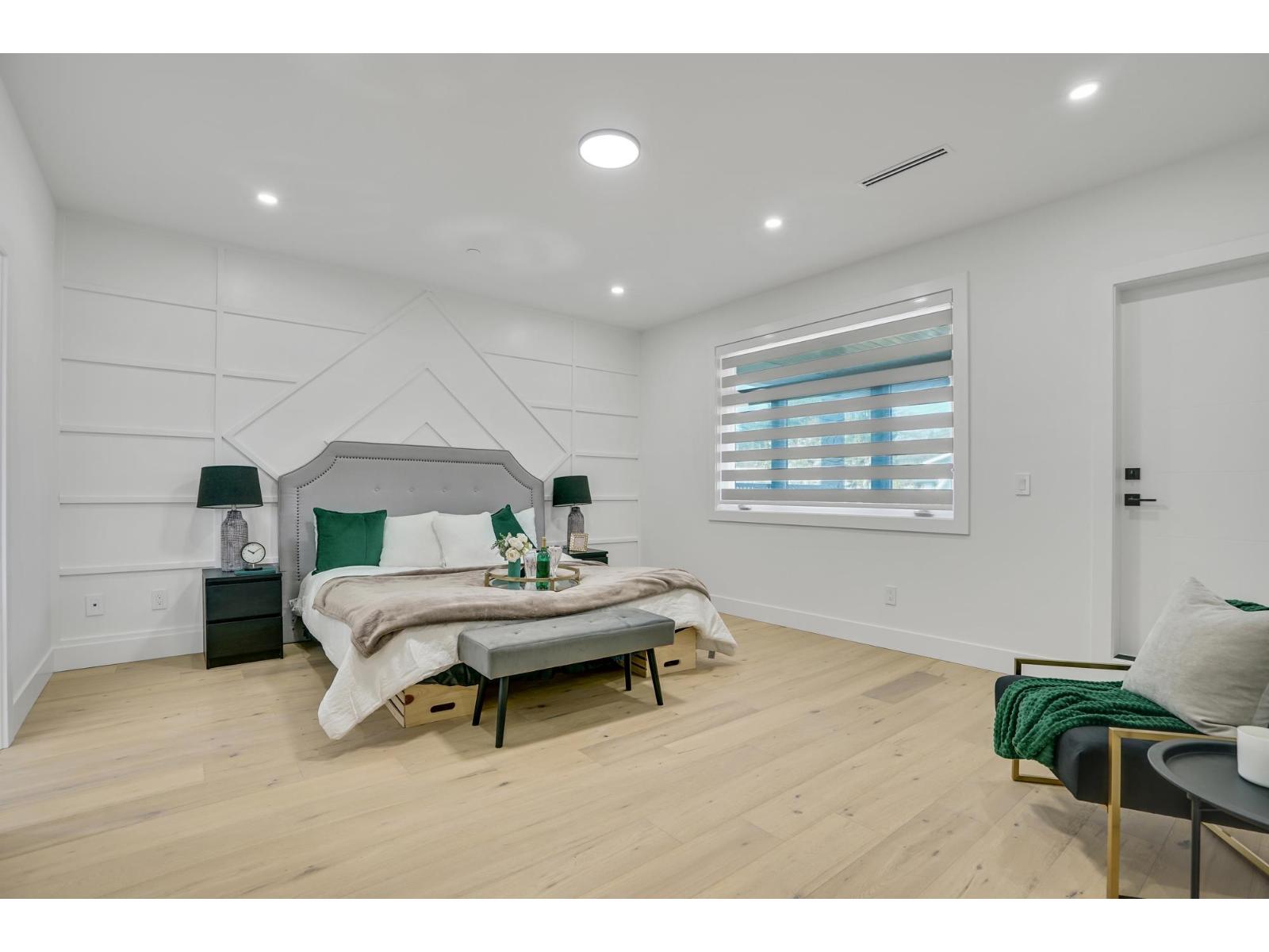 15919 RUSSELL AVENUE, White Rock