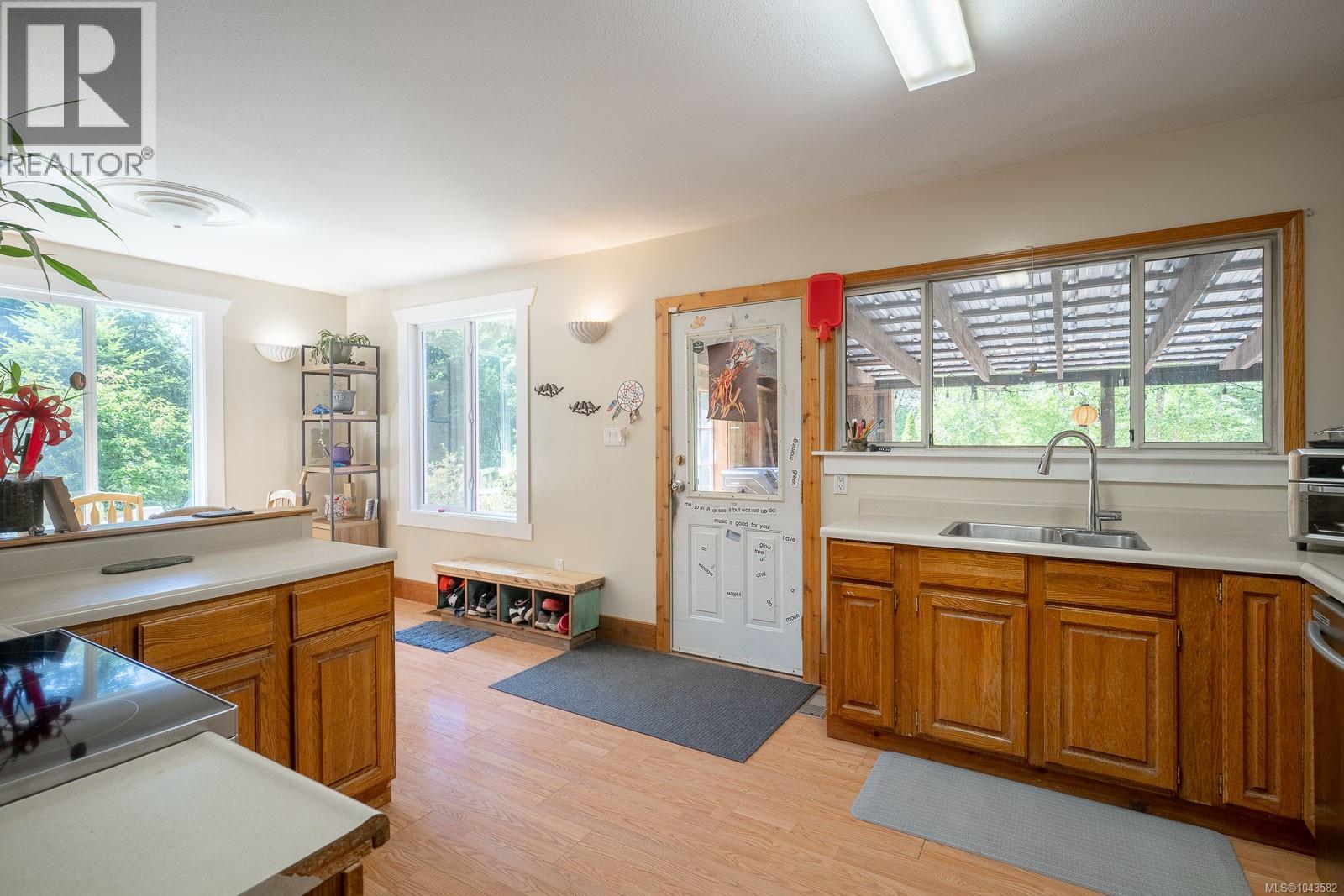 5114 Josephine St - 10