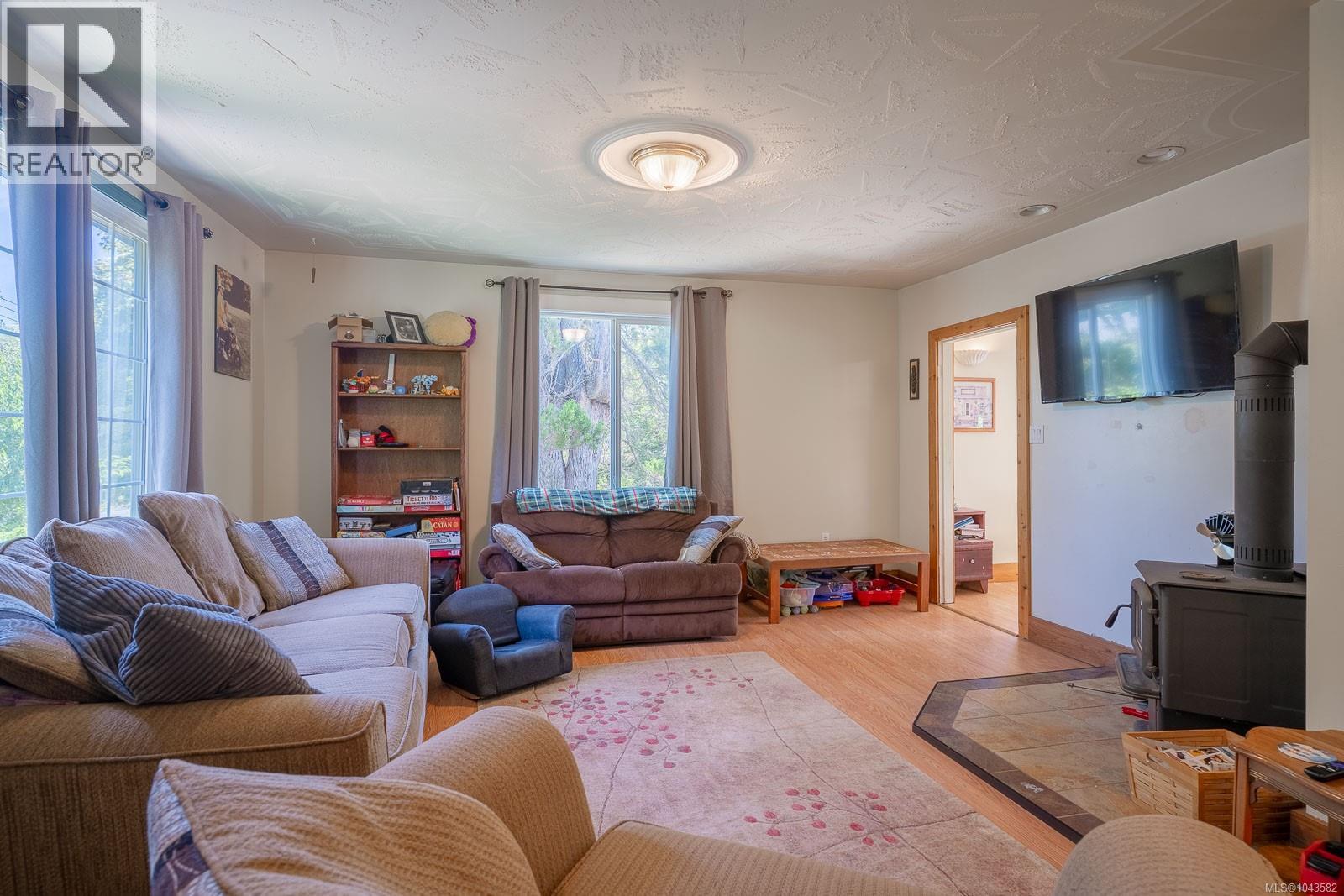 5114 Josephine St - 7