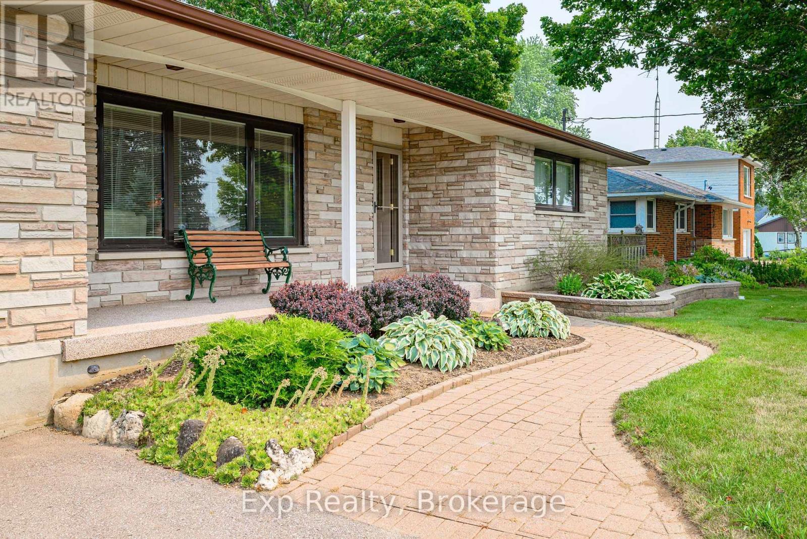 1325 TOWNLINE ROAD N - 5
