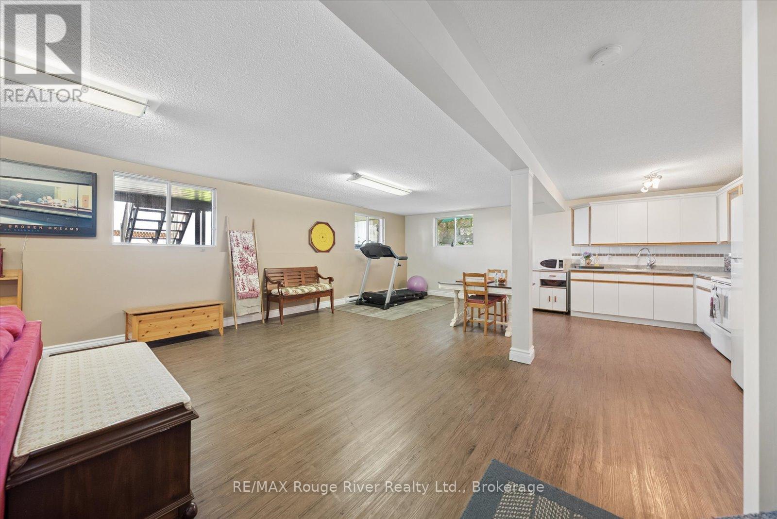 66 TIPPERARY ROAD - 21