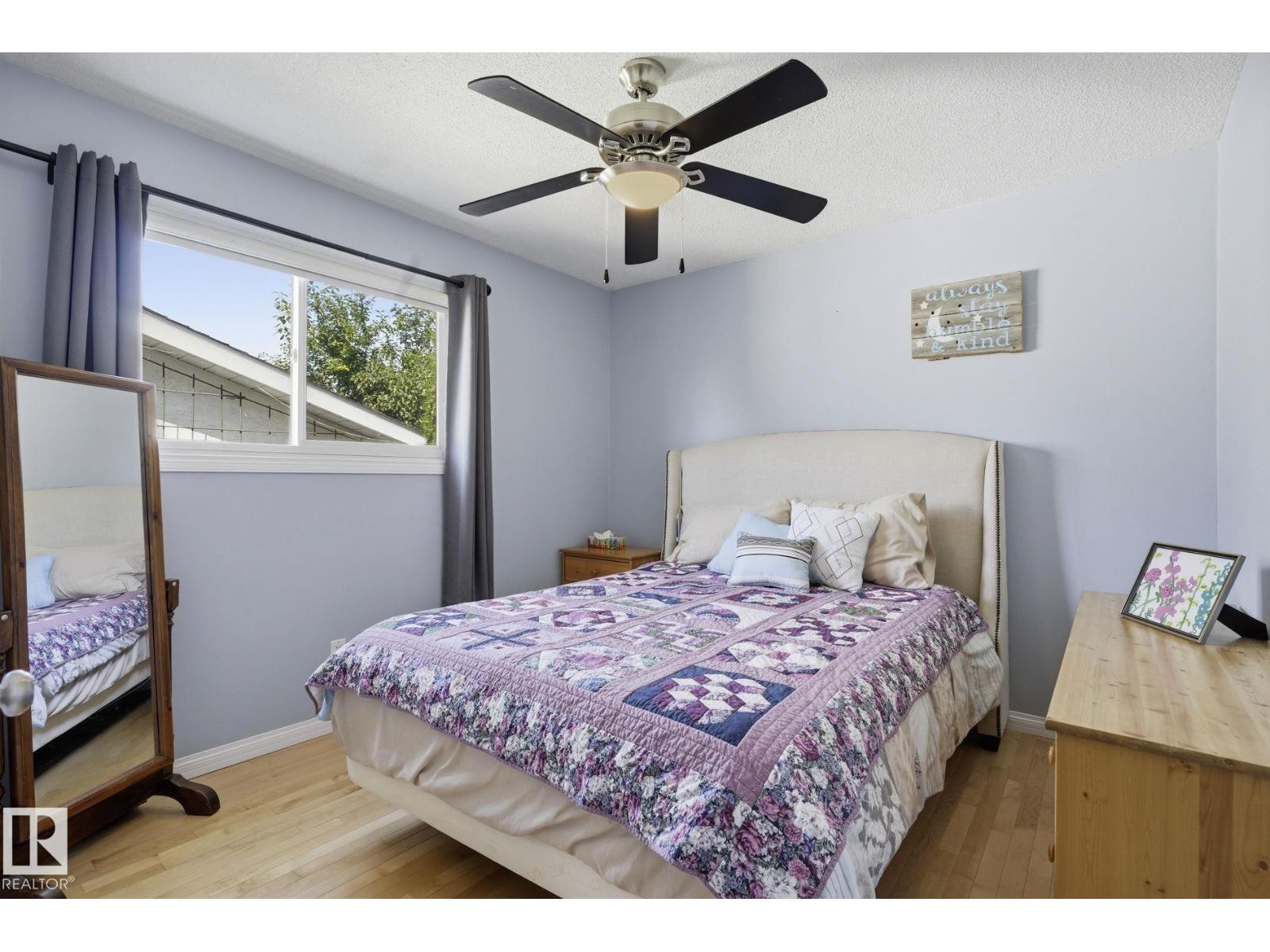 7 Burlington AV - 17