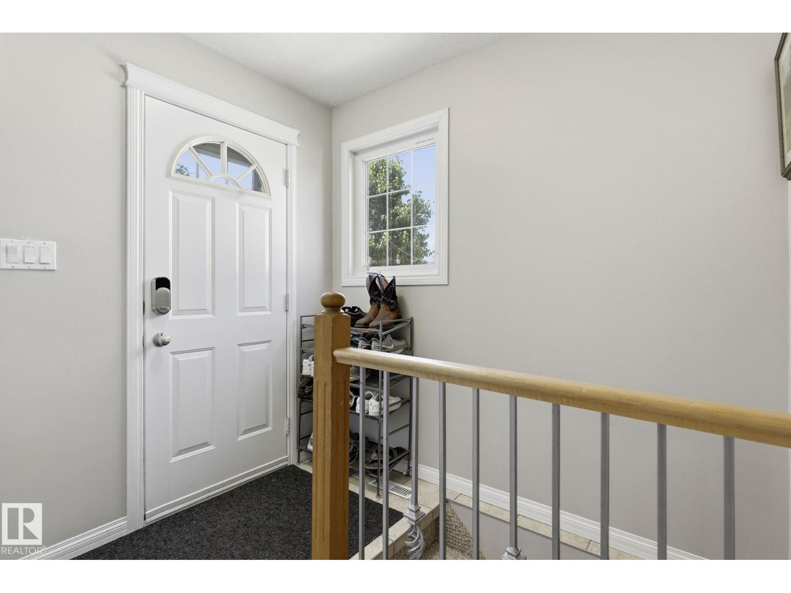 7 Burlington AV - 21