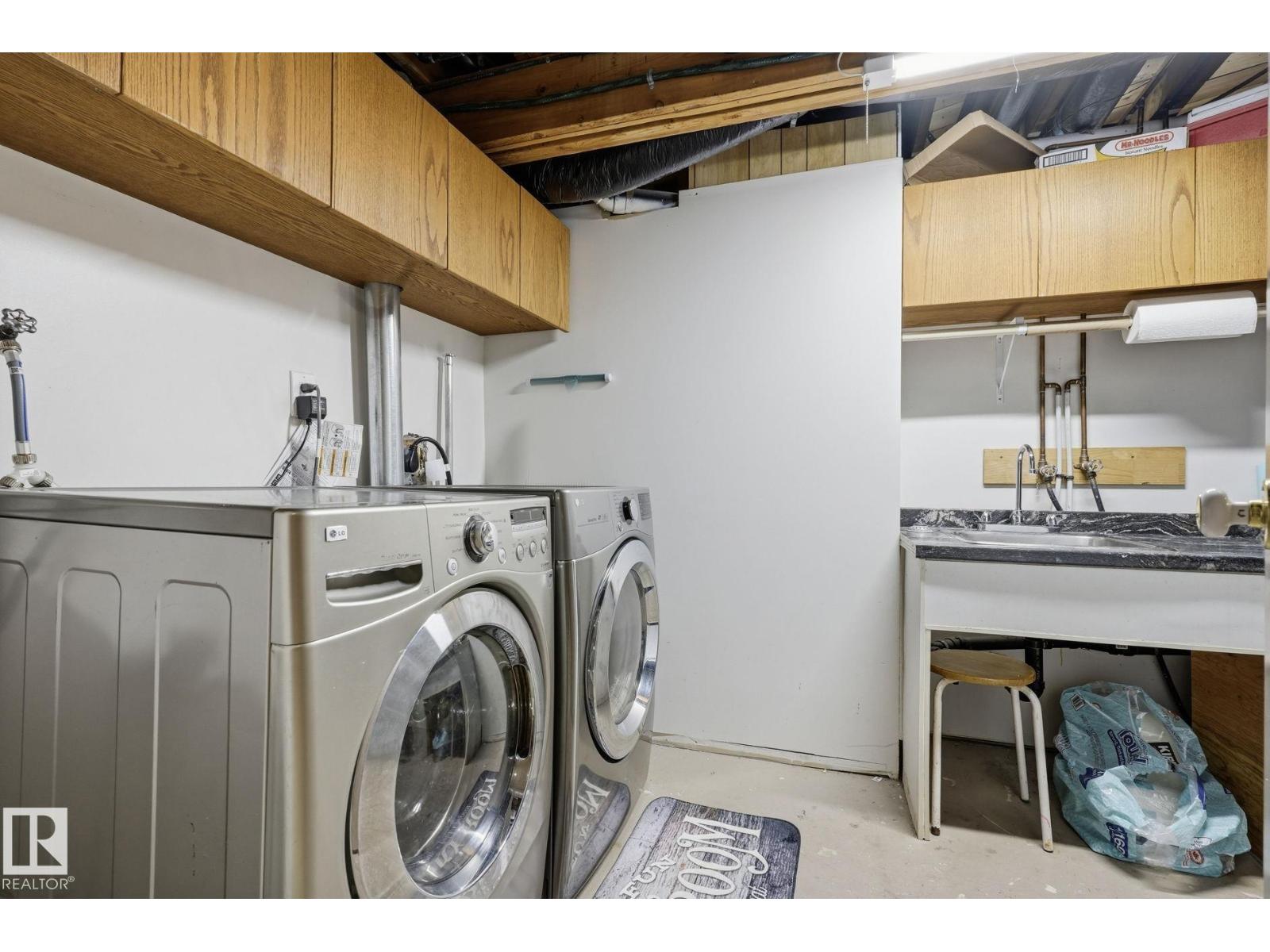 7 Burlington AV - 29