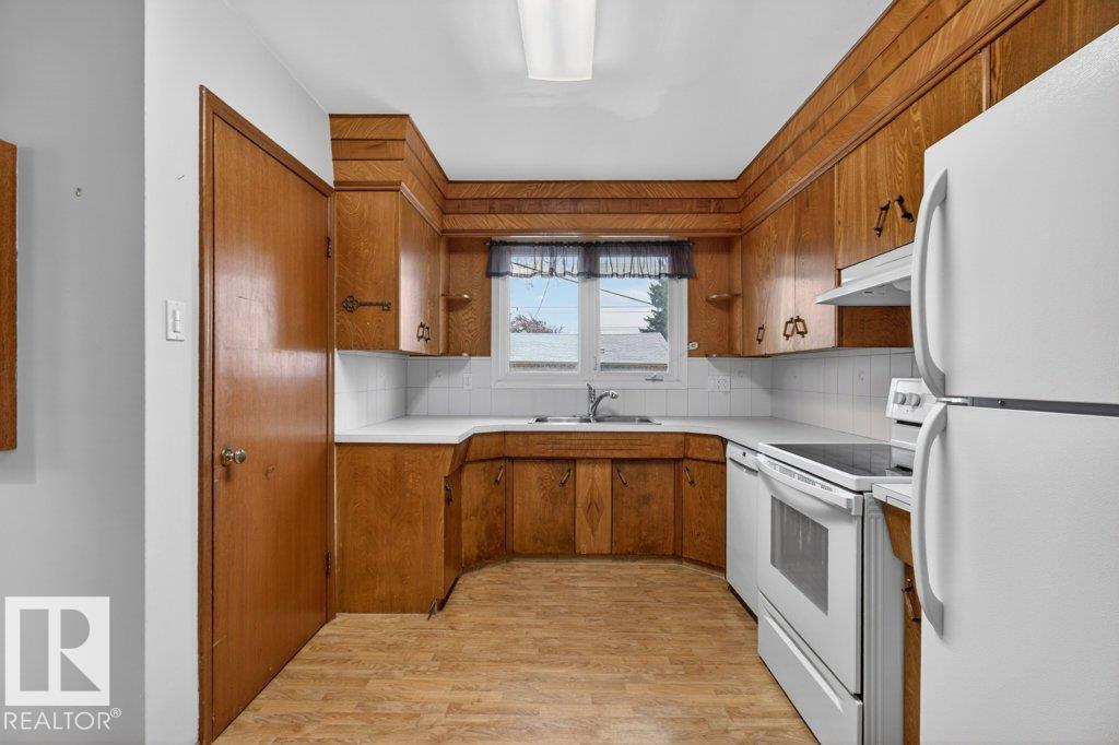5216 89 AV NW - 22