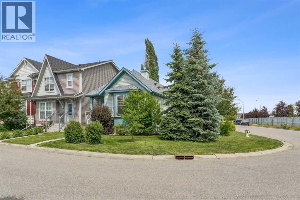 2046 New Brighton Gardens SE - 2