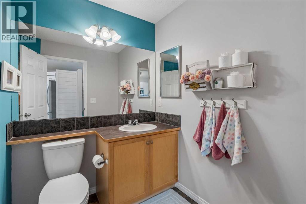 2046 New Brighton Gardens SE - 9