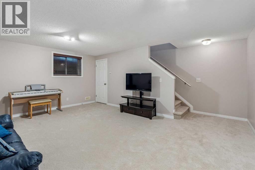 2046 New Brighton Gardens SE - 12