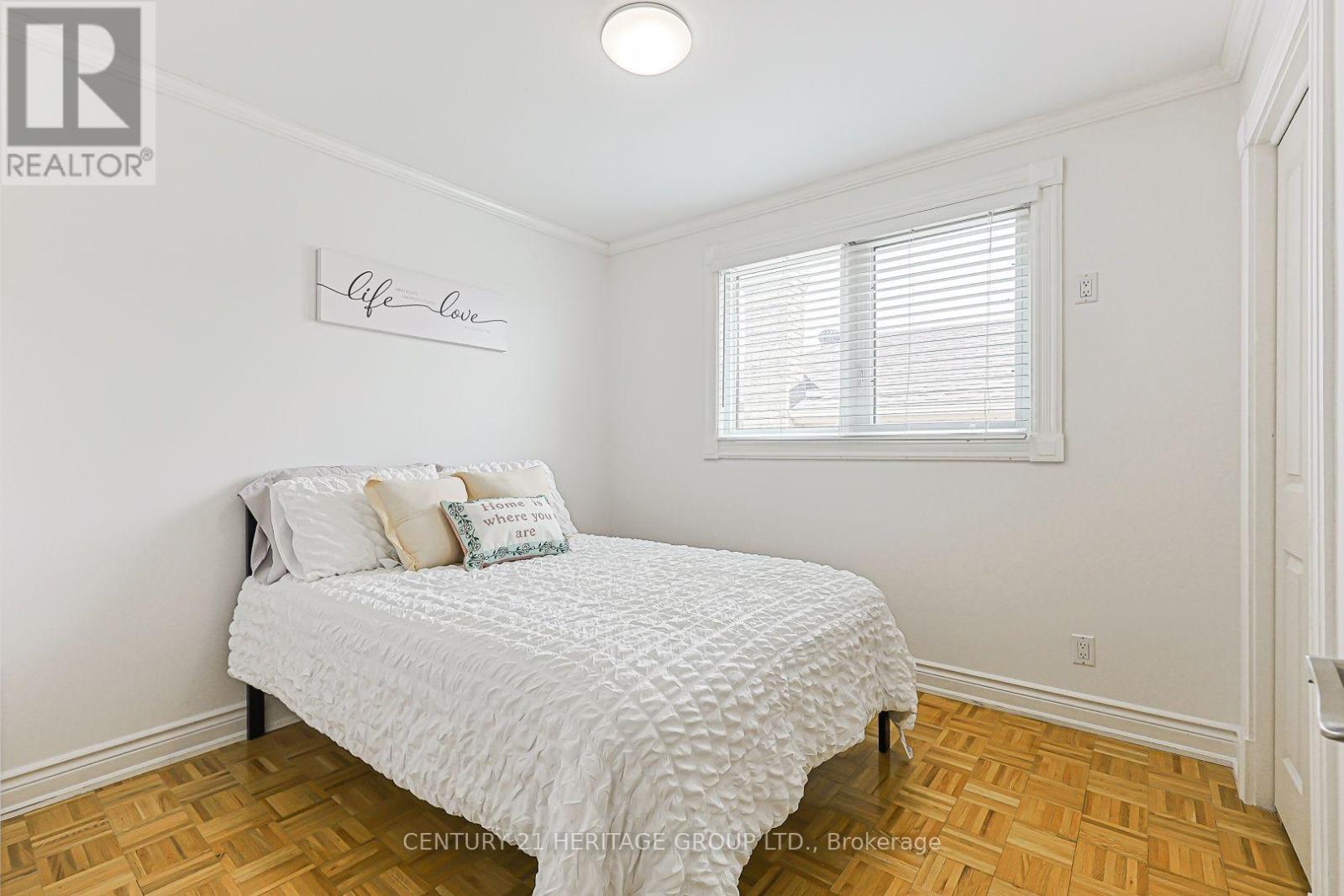 476 BRITANNIA AVENUE - 13