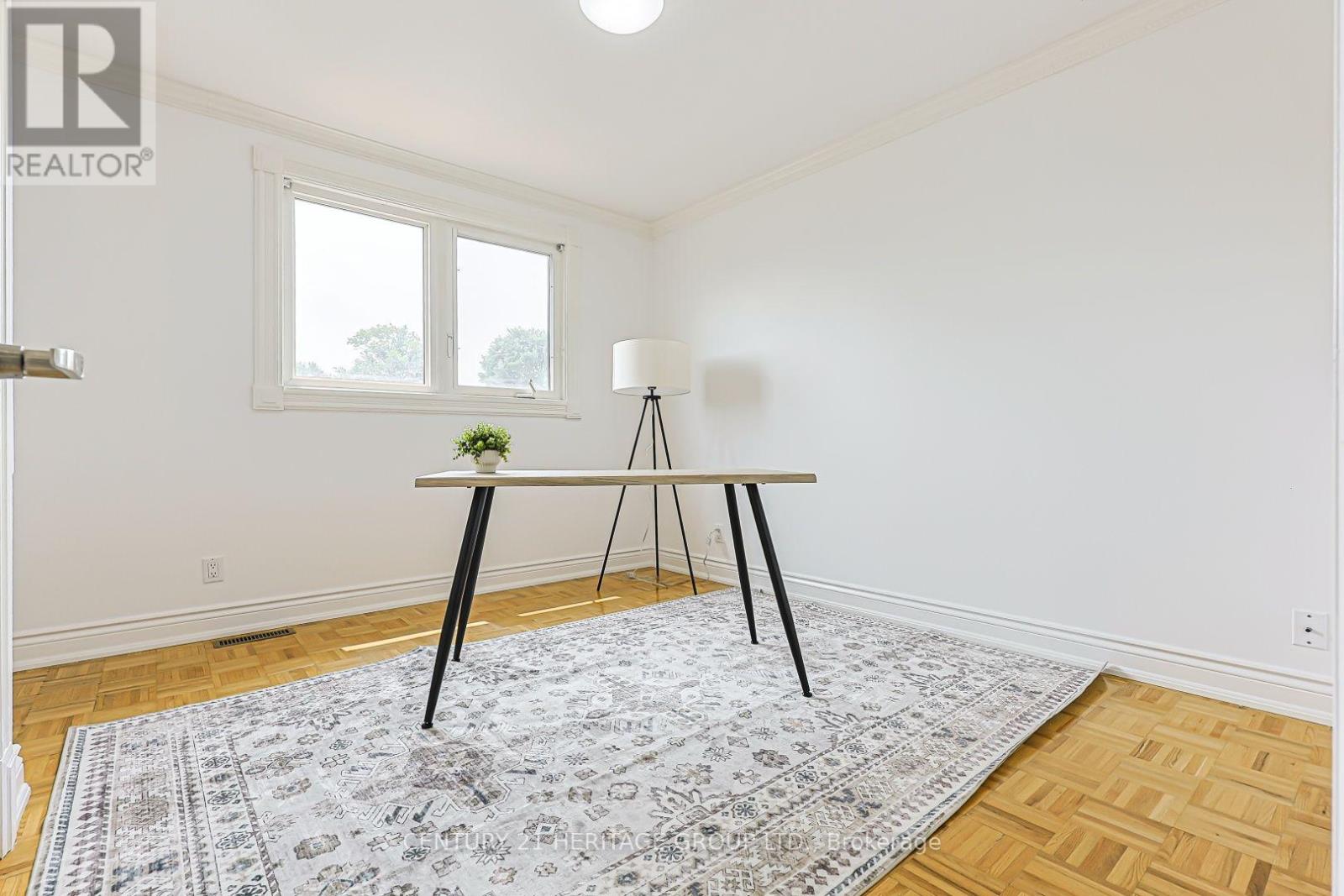 476 BRITANNIA AVENUE - 15