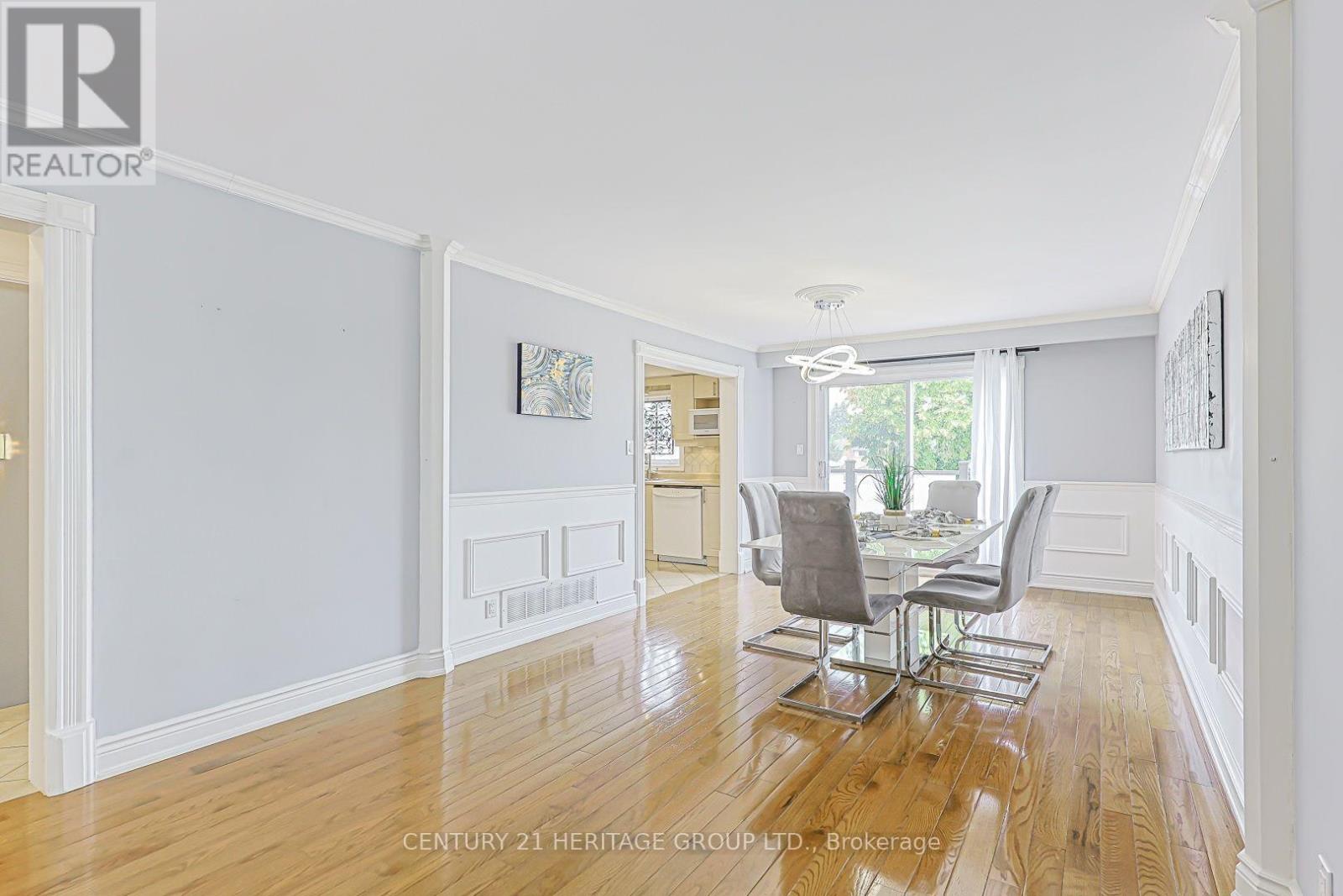 476 BRITANNIA AVENUE - 6