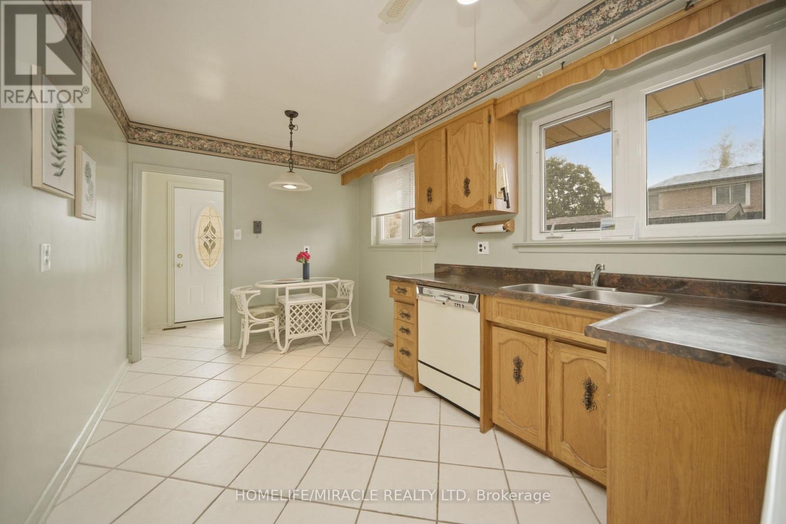 7089 LANDEN COURT - Image 9