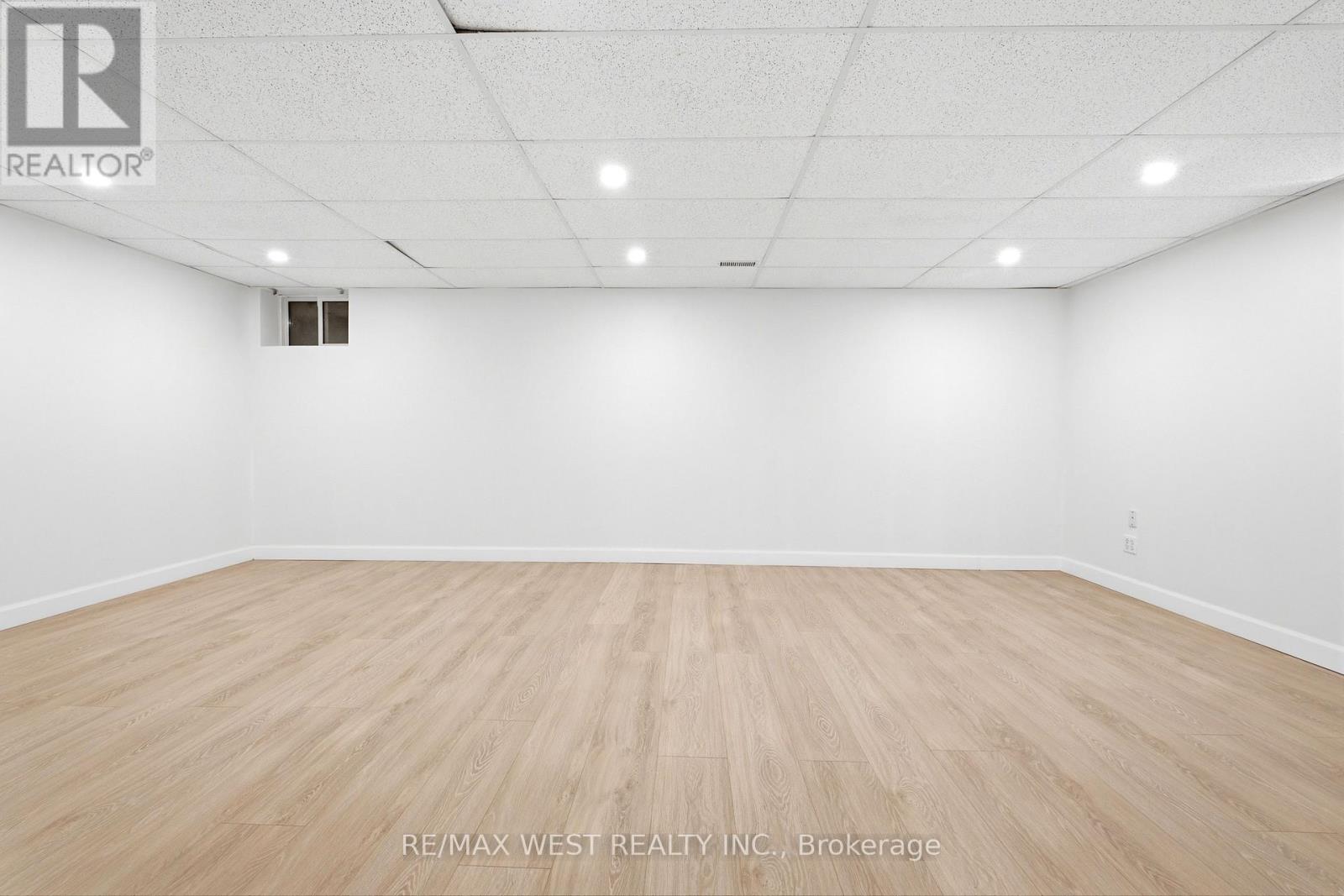 3163 ROLLING STONE COURT - Image 38